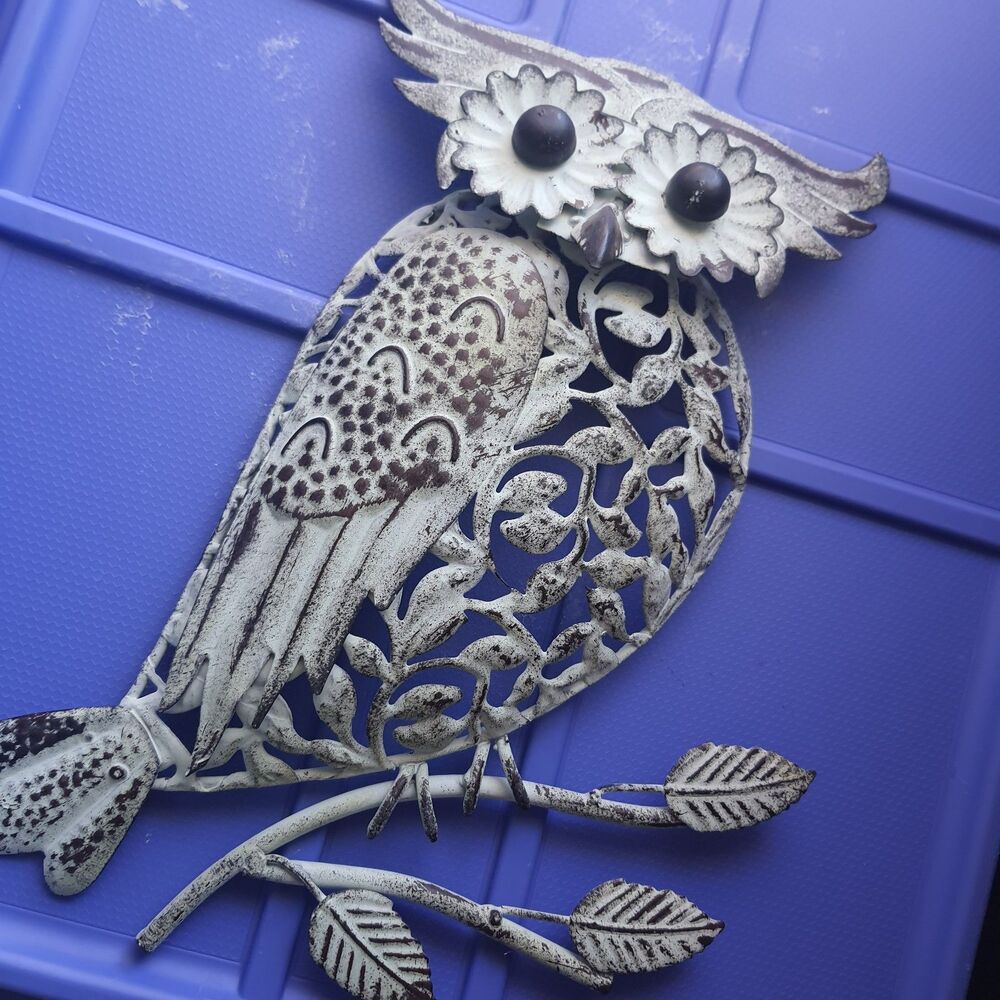 Metal Owl Wall Hanging 13" Branch Rustic Farmhouse Decor Cottagecore Light Green